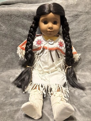 Kaya American Girl retirada con 4 trajes y accesorios 2005 American Indian Foto 1 de 4