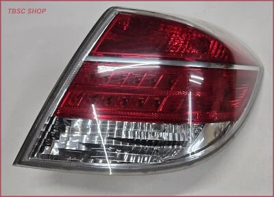 2007 2008 2009 Saturn AURA RH PASSENGER SIDE TAILLIGHT Brake GM 25845492 - Image 1 of 4