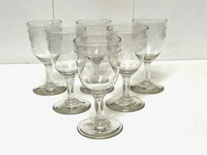 6 verres À VIN anciens en verre soufflé et gravé XIXème - Foto 1 di 23