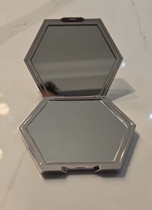 Fenty Beauty Compact Mirror - New in Box - Picture 1 of 2