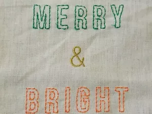 Copri tovagliolo/topper/asciugamano/vassoio ricamato Meri Holiday Merry, nuovo - Foto 1 di 11