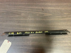 1939 1940 1941 1942 1946 1947 DODGE TRUCK RH DOOR GLASS WINDOW CHANNEL 1224 - Picture 1 of 2