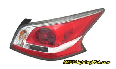 Conjunto de lámpara de luz trasera halógena lateral derecha TYC para Nissan Alitma 2014-2015 Foto 1 de 3