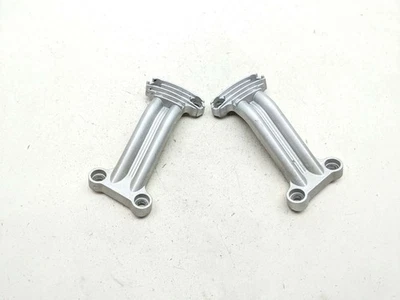 03 雅马哈 Royal Star Venture XVZ1300 前框架发动机电机安装支架 — 第 1/4 张图片