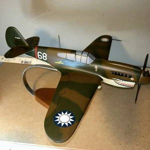 Curtiss P-40E Warhawk Flying Tigers 1:48? Desk Model Repaired Propeller - Picture 1 of 12