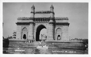 Postcard India Bombay Mumbai Gateway to India Real Photo Circa 1950 - Foto 1 di 2