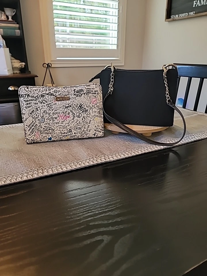 Bolso Base Miche Classic Petite Negro con Hope Shell 2011 Retirado  Foto 1 de 4