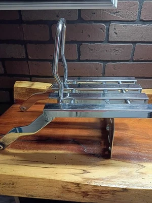 Bagageiro Harley Davidson com suporte para placa e barra sissy anexada - Imagem 1 de 4