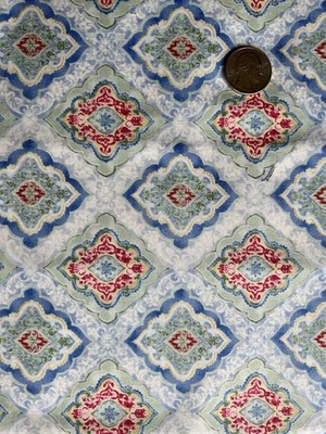 Tela con estampado de foulard azul, rojo y amarillo 1/2 yarda Foto 1 de 2