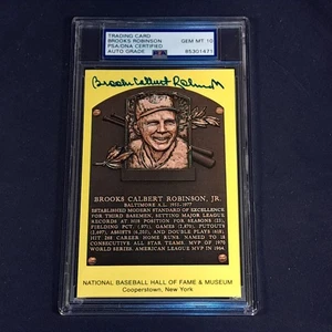 Brooks Robinson Signed Full Name HOF Plaque PSA/DNA Baltimore Orioles Post Card - Picture 1 of 3