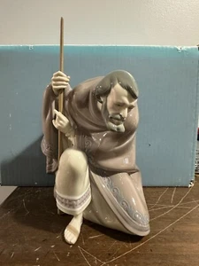 Lladro Nativity Joseph Figurine #5476 Mint w/ Box - Picture 1 of 9
