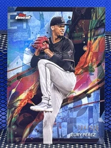 2024 Topps Finest EURY PEREZ Miami Marlins Blue Refractor 304/325 - Picture 1 of 2