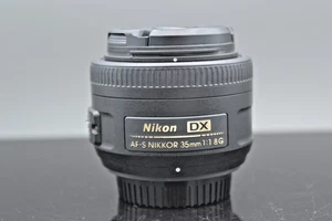 Nikon DX AF-S Nikkor 35mm f/1.8 G lens - Picture 1 of 5