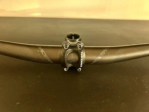 RaceFace Aeffect 35 Handlebar- 780mm, 20mm Rise, 8° back, 5° up W/ RF Stem - Picture 1 of 6