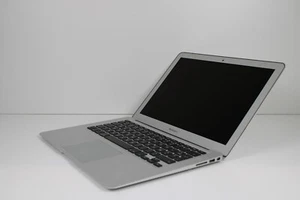 Apple Macbook Air 13" (2015) 128GB SSD 4GB Ram i5-5250U Platina 13" inch !!!!!! - Afbeelding 1 van 8