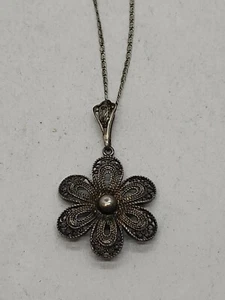 835 SILVER FLOWER PENDANT on "SPARTA" STAMPED CHAIN - Picture 1 of 3