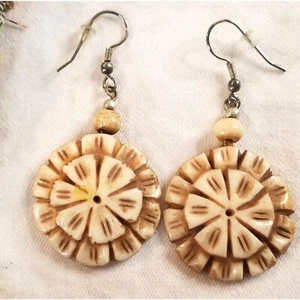 Wooden Earring Natural Sun Burst Dangle 2 Inch Drop Vintage - Picture 1 of 4