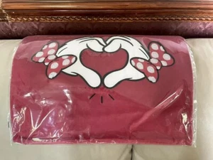 Pottery Barn Disney Christmas Velvet Minnie Mouse Sham Holiday party Gift girl l - Picture 1 of 4
