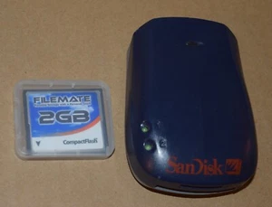 2GB Compactflash Card with Scandisk USB Reader - Picture 1 of 2