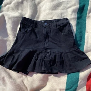 American Bazi Black Skirt Women’s Size Medium - Picture 1 of 4