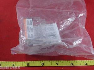 Square D FSC-2 Terminal Cover Finger Cover Two Pieces FSC2 FSC 2 New - Imagen 1 de 1