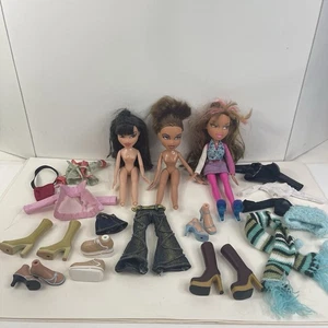 Bratz Puppen & Kleidung Schuhe Stiefel Heels Lot Yazmin Jade 2001 - Bild 1 von 12