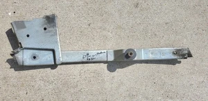 RH Door Glass Window Mounting Bracket Slide Guide Mustang Cougar 67 68 1967 1968 - Bild 1 von 2