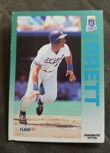 1992 Fleer Baseball Card #154 George Brett - Kansas City Royals 