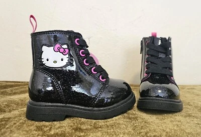 NUEVO CON ETIQUETAS Botas Hello Kitty Sanrio Brillantes Negras Rosa Impermeables Niñas, Talla 6  Foto 1 de 4