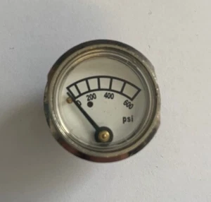23mm pressure gauge/indicator, 0-600 psi, 1/8" NPT centre back connection - Picture 1 of 5