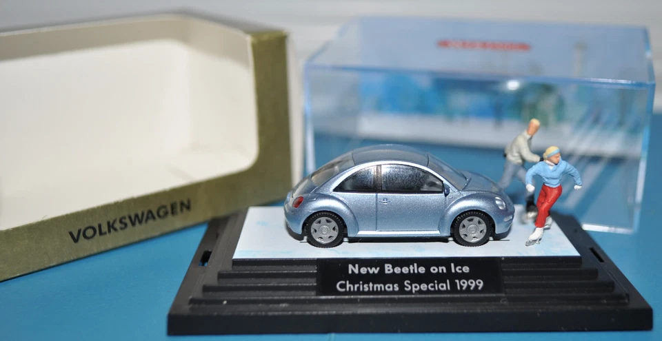 Wiking Volkswagen PROMO -VW Nuevo Escarabajo sobre Hielo Navidad 1999-NOS con Pantalla Transparente Foto 1 de 4