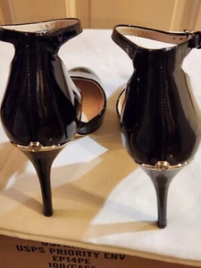 MICHAEL KORS  GEORGIA BLACK PATENT LEATHER Merlot ANKLE STRAP 4" HEELS SIZE 6.5M - Picture 1 of 12