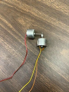 Motor de CC Mabuchi RF-310T-11400 5,9 VDC 2 piezas - Imagen 1 de 5