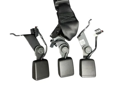 BMW M850i Gran Coupé G16 2021 juego de hebillas de cinturón de seguridad central trasero izquierdo y derecho (3) Foto 1 de 4