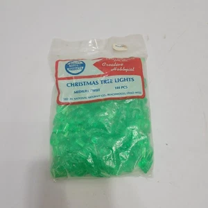Neu NOS Vintage 144 grüne mittlere gedrehte Glühbirnen für Keramik Weihnachtsbaumbeleuchtung - Bild 1 von 4