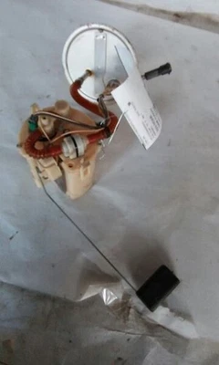 05-06 Mazda Tribute Fuel Pump Assembly  - Image 1 of 4