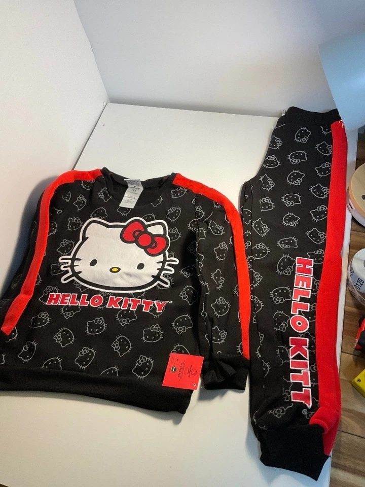 Hello Kitty kids Pajama Set 6X Black Red Trim Hello Kitty Graphic Pajama Set - Image 1 of 4