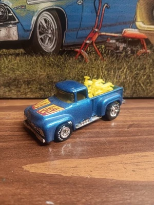 Camión de alta cola Hot Wheels azul escamas de metal personalizado pilotos reales Foto 1 de 4