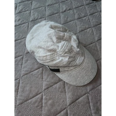 Burberry Niños Gris Gorra de Béisbol 46 Foto 1 de 3
