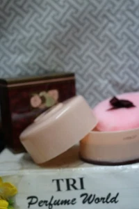 Vintage MAJA DUSTING POWDER TALC MYRURGIA 3.5 oz. ( 100 g )  RARE - Picture 1 of 2