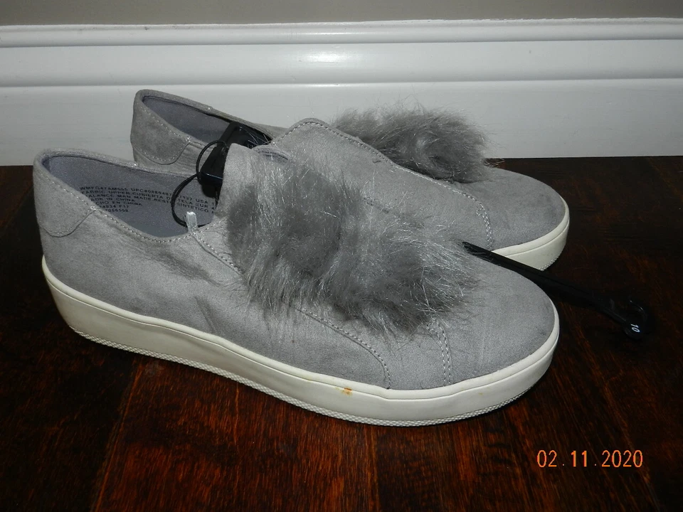 *Faded Glory Women's POM TWIN SUEDE LIKE SNEAKER SHOE CASUAL Gray, Size 10 - Image 1 of 3