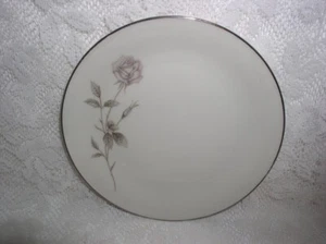 Excelente plato de ensalada/postre rosa rosa rosa brumosa The Heirloom Collection EE. UU. - Imagen 1 de 3