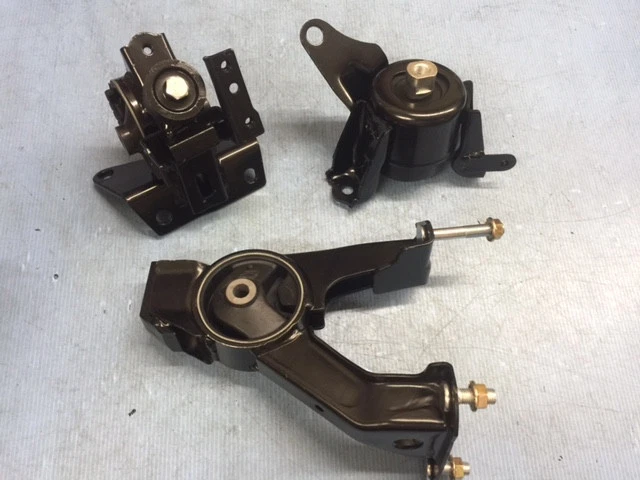 Hydraulic Engine Mount & Trans Mount Set for 2005-2010 Scion tC 2.4L - Image 1 of 4