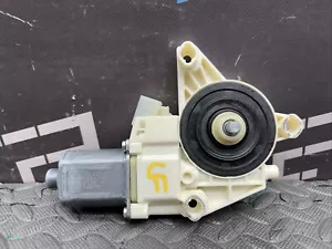 2014-16 Mercedes E63 W212 Front Left Door Window Regulator Motor - Picture 1 of 5