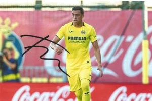 VILLARREAL: RAMIRO FUNES MORI FIRMADO 6x4 FOTO DE ACCIÓN + CERTIFICADO DE AUTENTICIDAD - Imagen 1 de 1