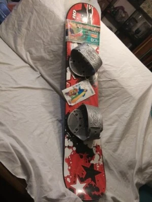 BRAND NEW FREE RIDE , KIDS SNOWBOARDING,WITH BINDINGS 110 cm RIDERS UP TO 95lbs - Image 1 of 4
