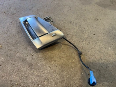 MANIJA DE PUERTA EXTERIOR PASAJERO DERECHO NISSAN 370Z 2009-2021 MONTAJE SIN LLAVE Foto 1 de 4