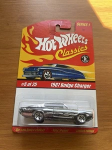 2005 Hot Wheels Classics Series 1 #5 of 25 1967 Dodge Charger (ub) - Picture 1 of 3