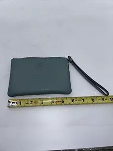 Coach KLEINES ARMBAND dunkelgrünes genarbtes Leder Reißverschluss mit Handschlaufe B 44 - Bild 1 von 5