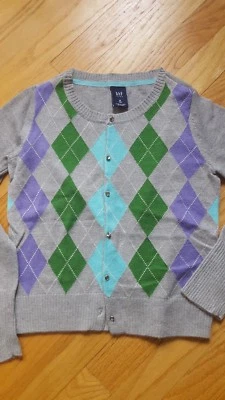 Girl's Medium (8) * GAP KIDS * Gray Argyle / Diamond Print Cardigan Knit Sweater - Image 1 of 2